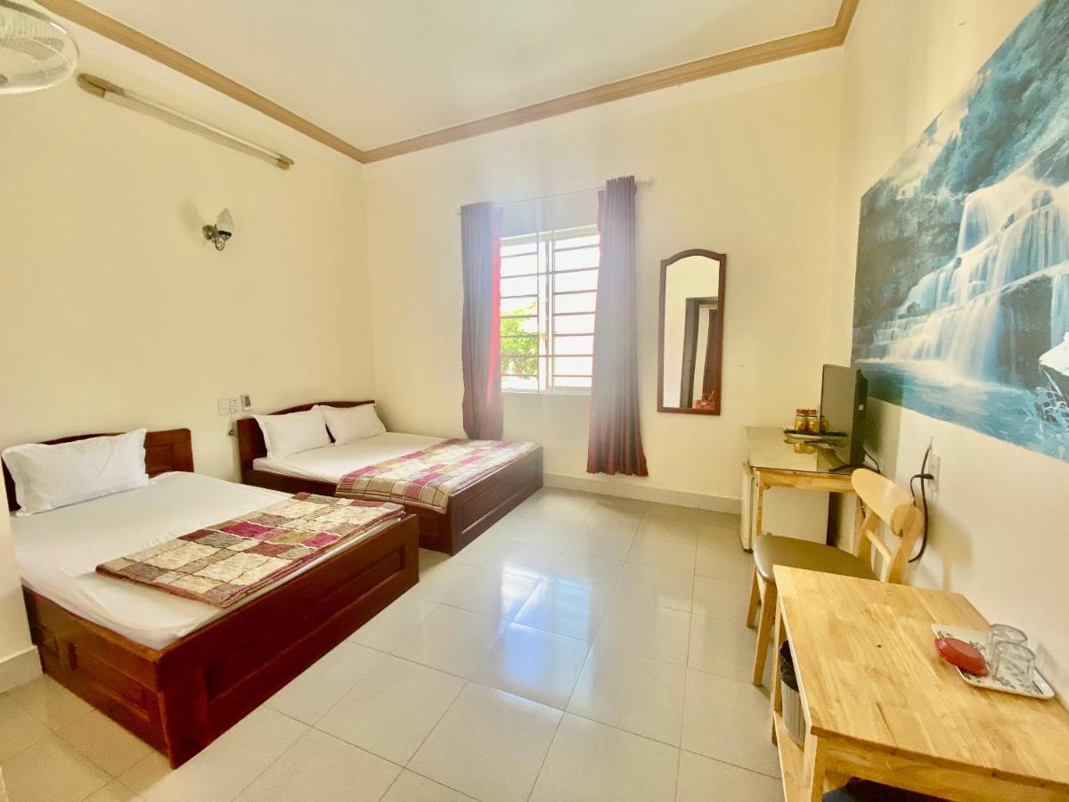 Hotel Khach San Ban Me Xanh Buôn Ma Thuột Esterno foto