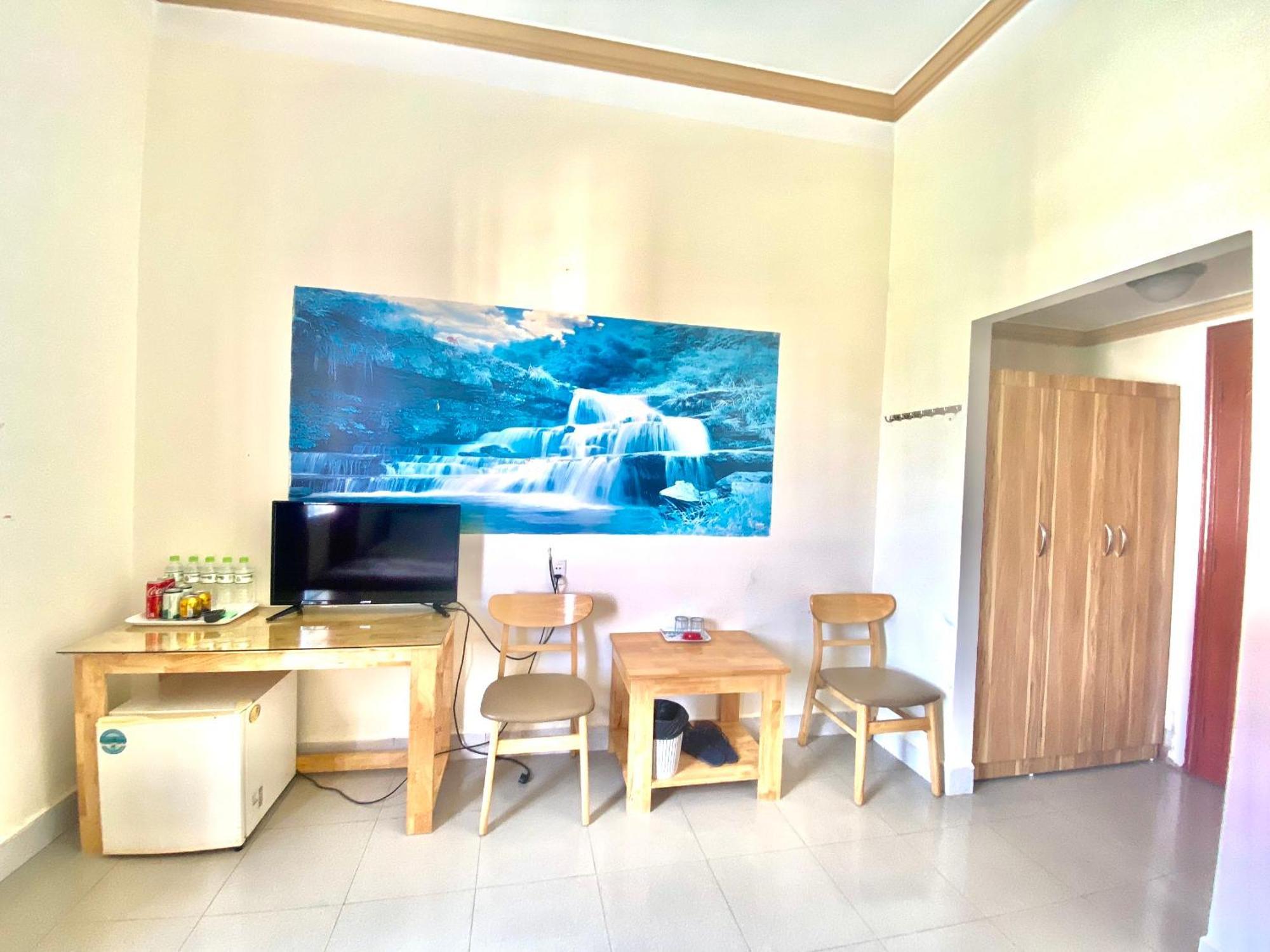 Hotel Khach San Ban Me Xanh Buôn Ma Thuột Esterno foto