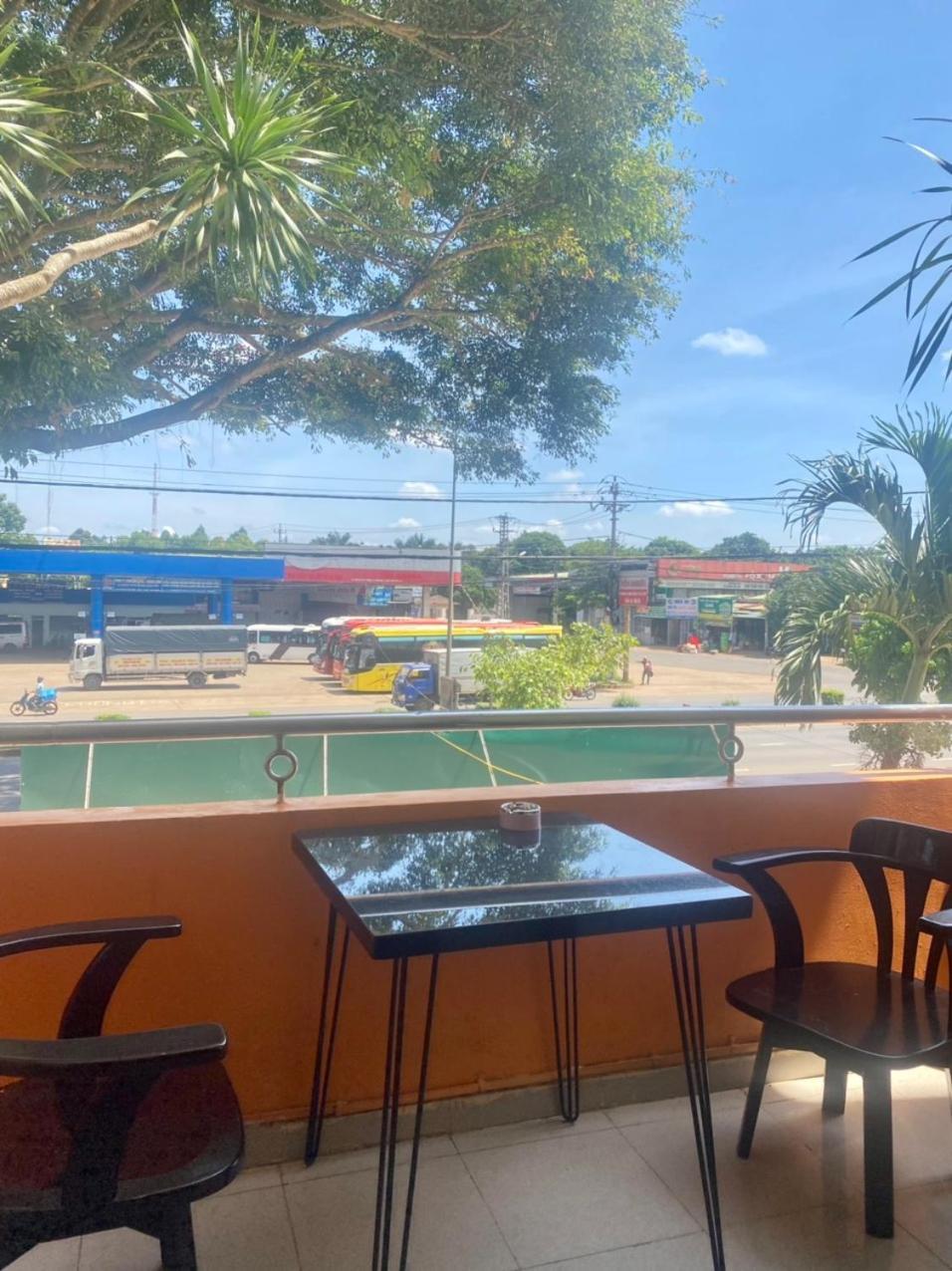 Hotel Khach San Ban Me Xanh Buôn Ma Thuột Esterno foto