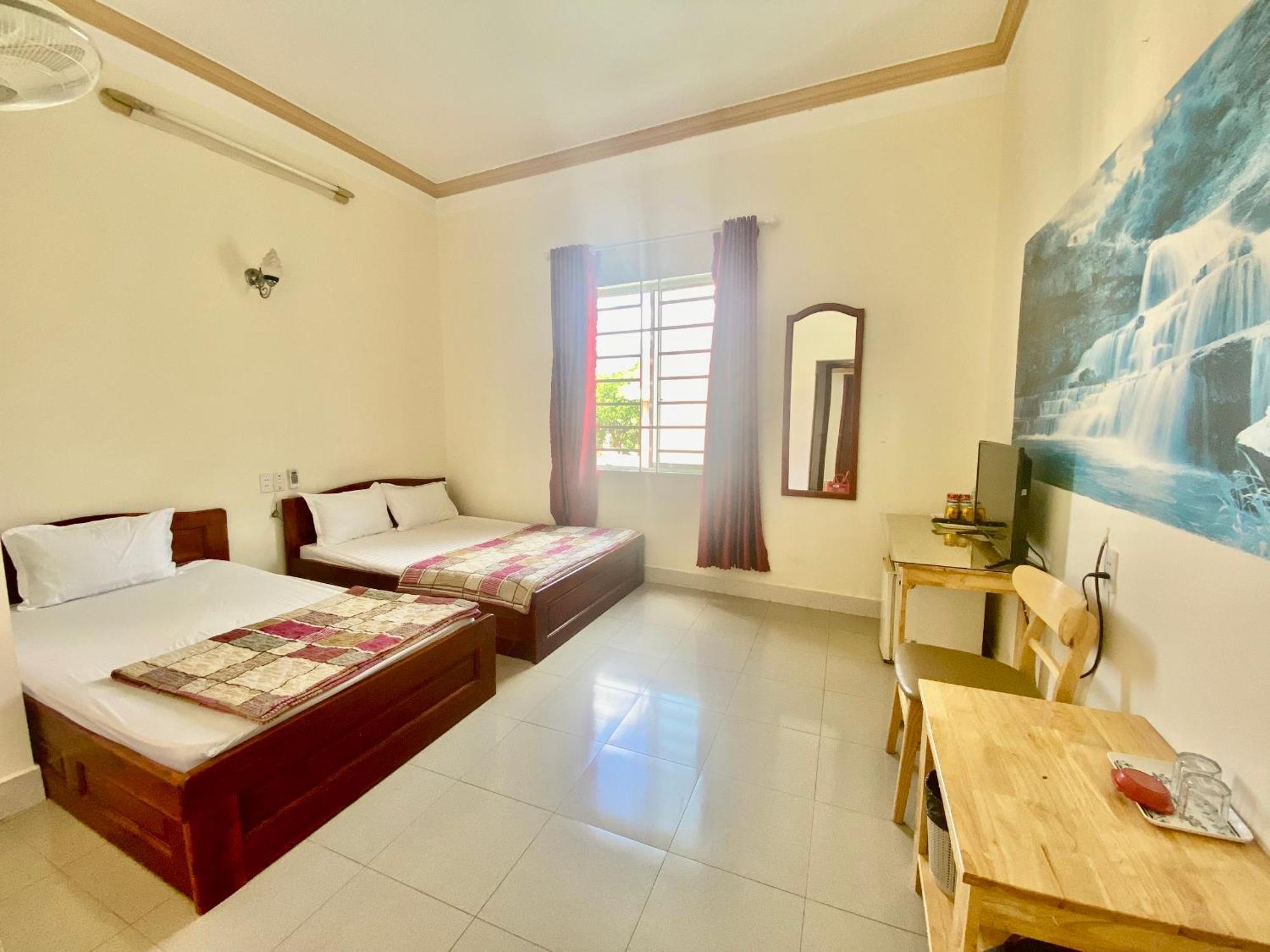 Hotel Khach San Ban Me Xanh Buôn Ma Thuột Esterno foto