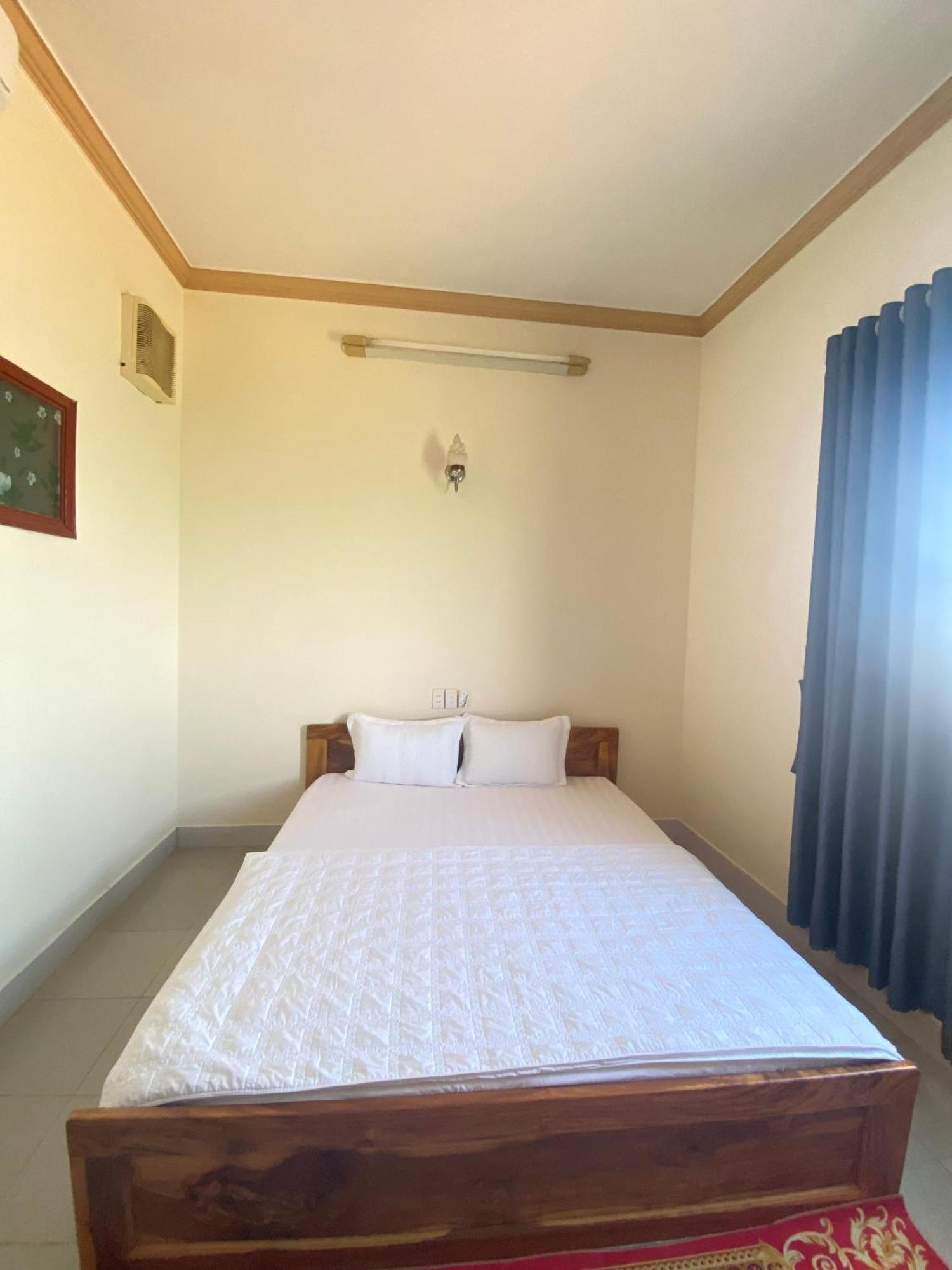 Hotel Khach San Ban Me Xanh Buôn Ma Thuột Esterno foto