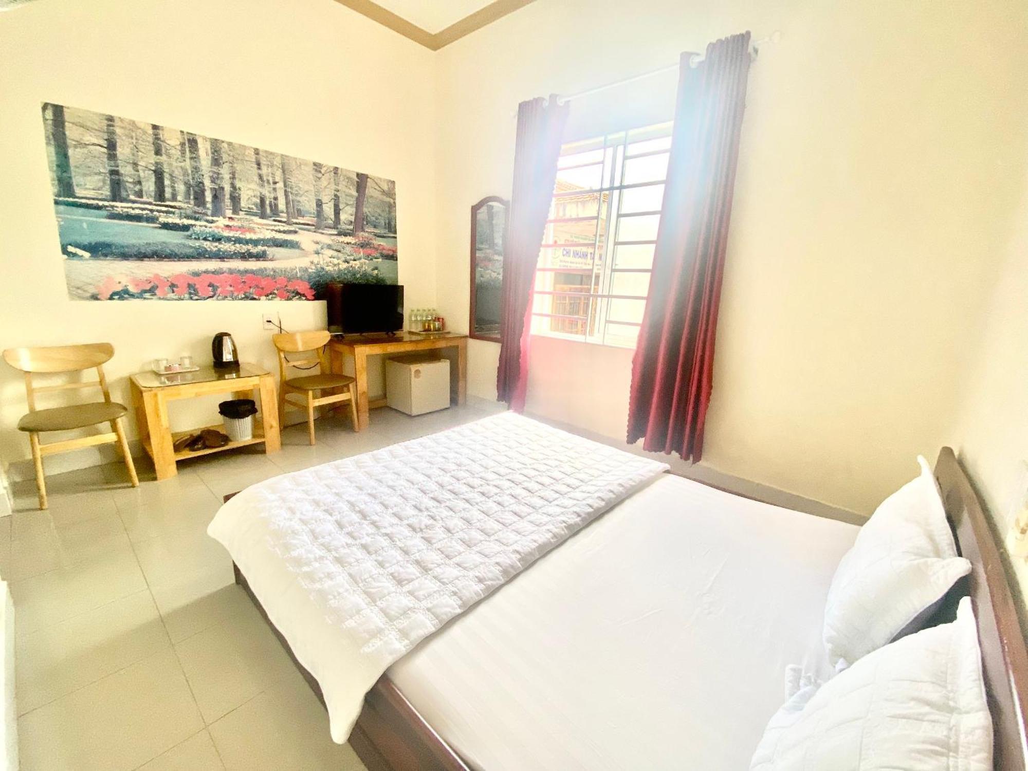 Hotel Khach San Ban Me Xanh Buôn Ma Thuột Esterno foto