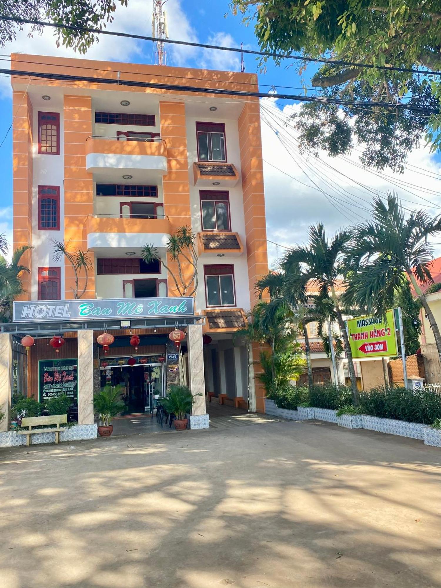 Hotel Khach San Ban Me Xanh Buôn Ma Thuột Esterno foto